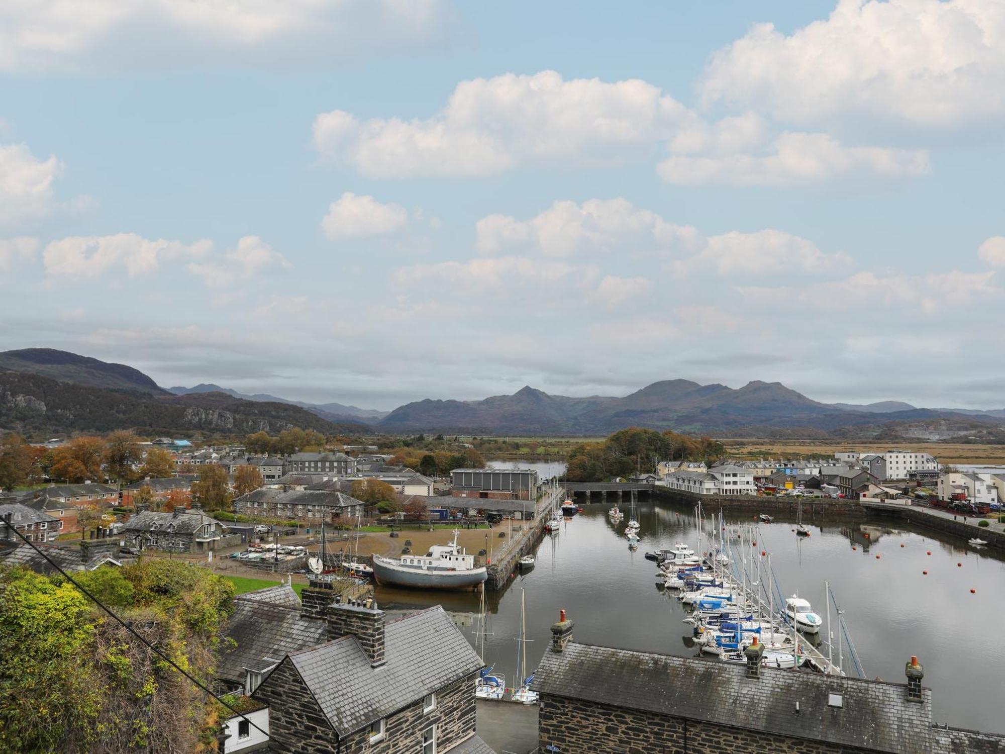 Cornhill Courtyard Apartman Porthmadog Kültér fotó